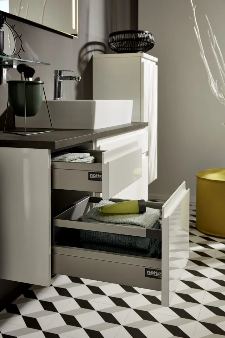Alpha Lack — mobilier baie — poza 4