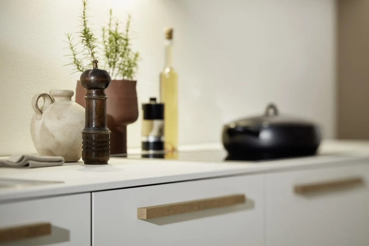 Flair — white și volcanic oak — poza 4